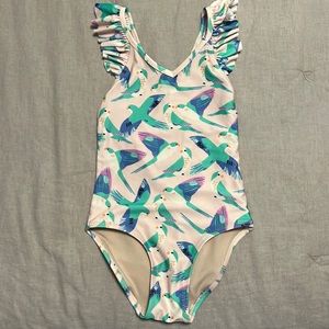 Tea girl’s size 6 swimsuit in excellent condition!